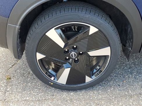 New 2026 Nissan Kicks SR w/ Cold Weather Package image 5