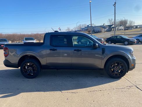 New 2025 Ford Maverick XLT w/ XLT Luxury Package image 6