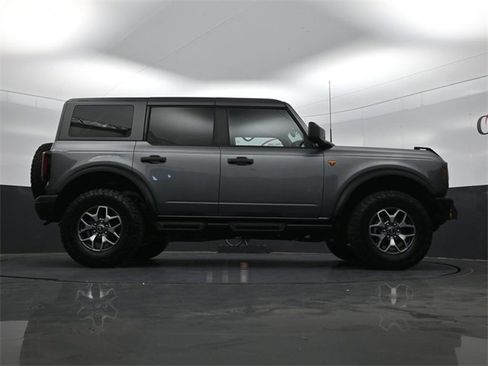 Used 2024 Ford Bronco Badlands image 29