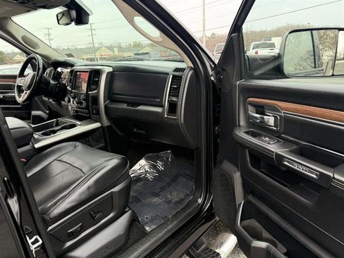 Used 2018 RAM 2500 Laramie w/ Sport Appearance Group image 13