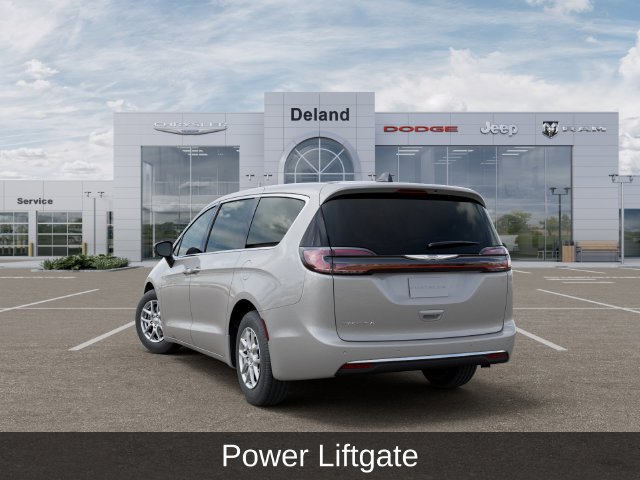 New 2026 Chrysler Pacifica Select FWD image 4
