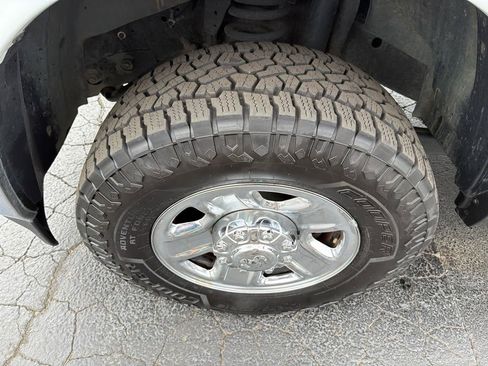 Used 2022 RAM 2500 Big Horn AWD/4WD image 9