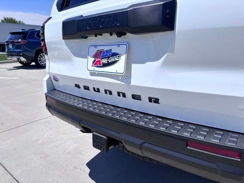 Used 2026 Toyota 4Runner TRD Off-Road Premium AWD/4WD image 12