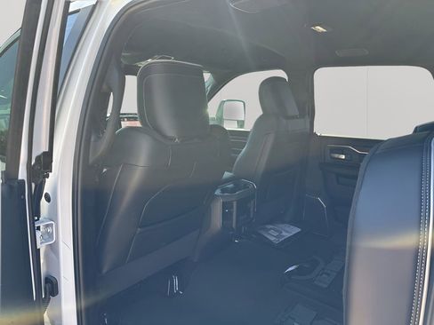 New 2026 RAM 2500 Laramie w/ Night Edition image 18