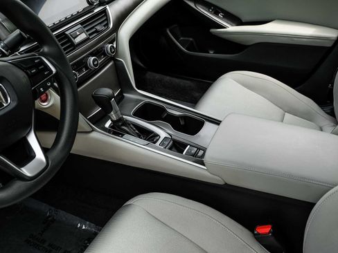 Used 2018 Honda Accord LX image 24