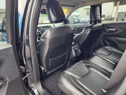 Used 2015 Jeep Cherokee Limited w/ Luxury Group AWD/4WD image 22