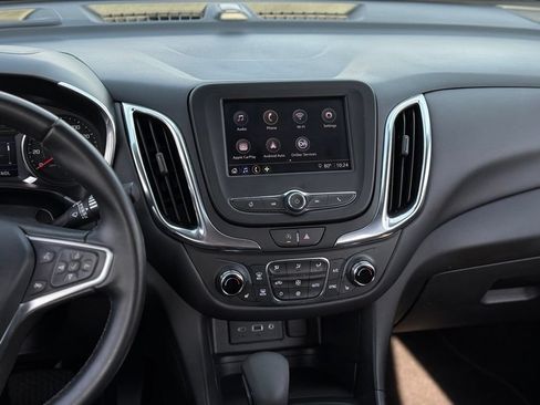Used 2023 Chevrolet Equinox LT FWD image 17