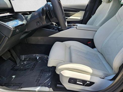 Used 2024 BMW 530i w/ Premium Package RWD image 15