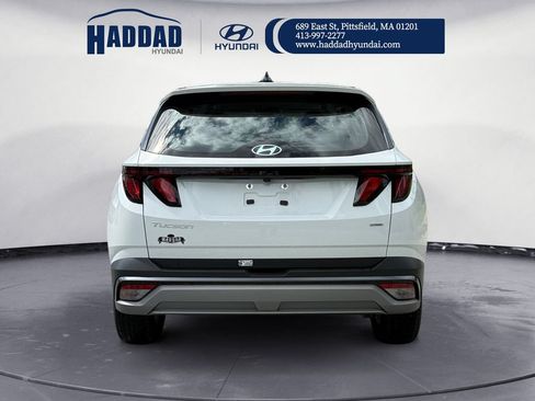 Used 2025 Hyundai Tucson SE AWD/4WD image 4
