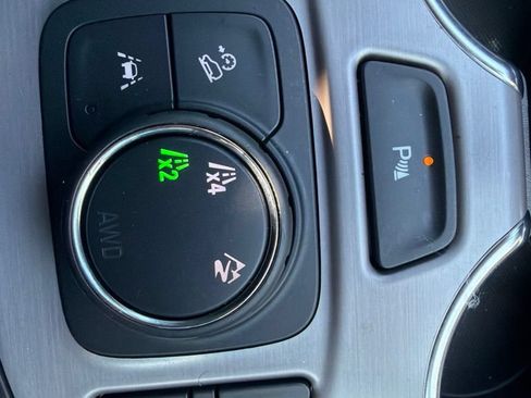 Used 2024 GMC Terrain AT4 w/ Tech Package AWD/4WD image 31