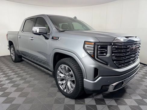 Used 2025 GMC Sierra 1500 Denali AWD/4WD image 5