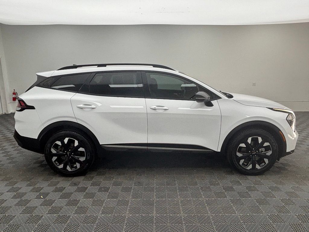 Used 2023 Kia Sportage X-Line AWD/4WD image 7