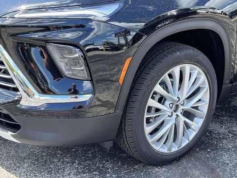 New 2026 Buick Enclave Preferred w/ Power Package image 9