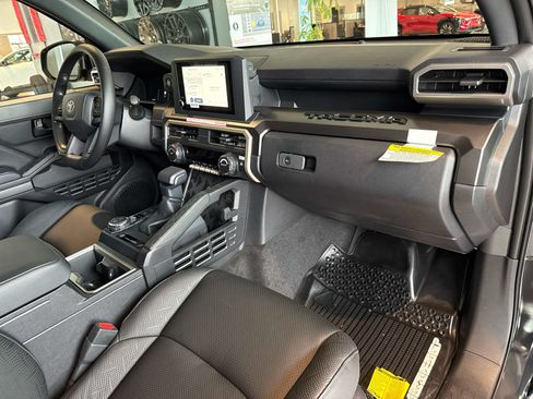 New 2026 Toyota Tacoma SR5 AWD/4WD image 20
