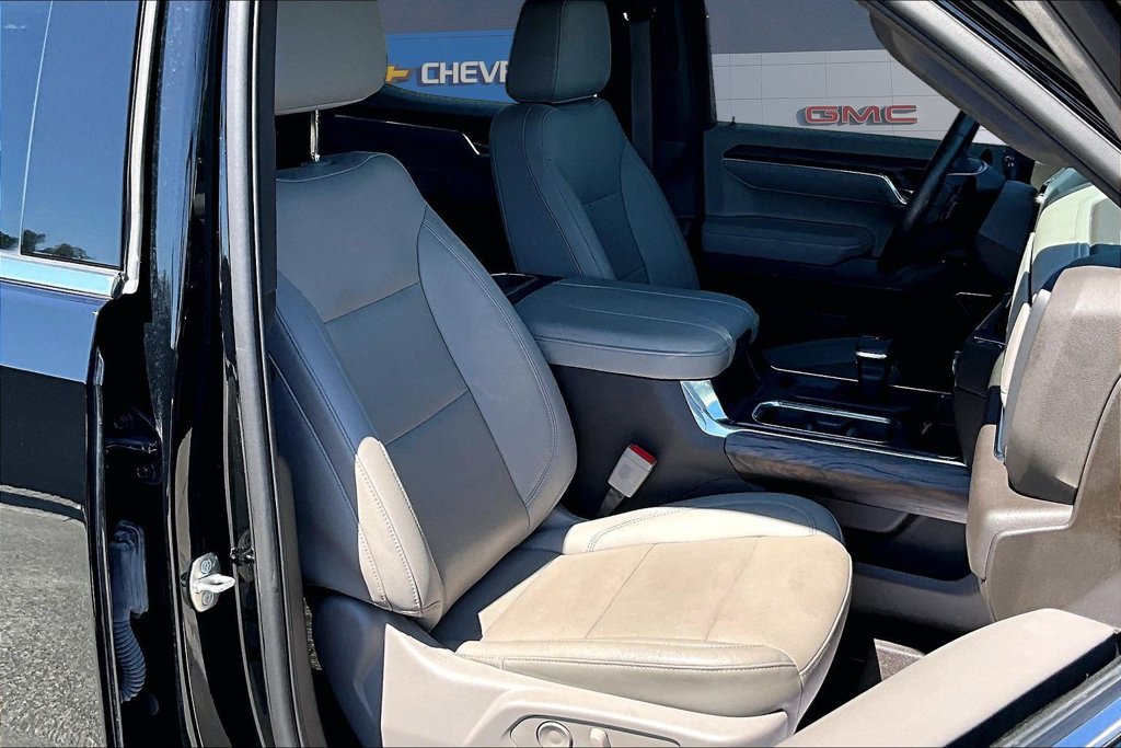 Used 2023 GMC Sierra 1500 SLT AWD/4WD image 30