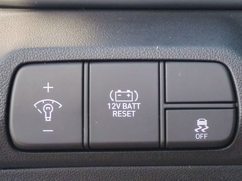 New 2026 Hyundai Elantra Limited image 28