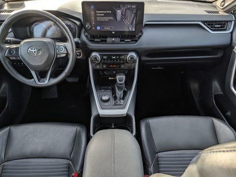 Used 2023 Toyota RAV4 XSE AWD/4WD image 11