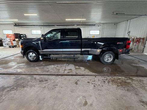 Used 2023 Ford F350 King Ranch w/ FX4 Off-Road Package image 7