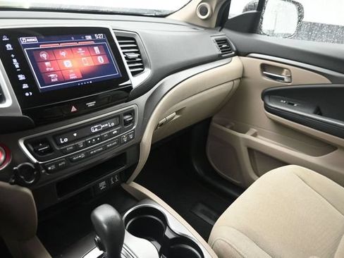 Used 2016 Honda Pilot EX image 32