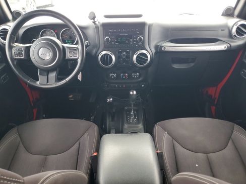 Used 2014 Jeep Wrangler Unlimited Sahara w/ Connectivity Group image 6