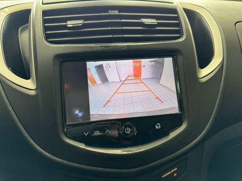Used 2015 Chevrolet Trax LS FWD image 27