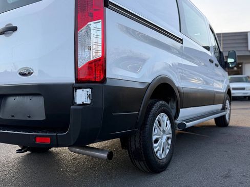 Used 2024 Ford Transit 250 Low Roof w/ Exterior Upgrade Package image 26