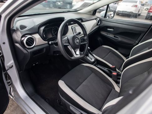 Used 2021 Nissan Versa SV image 20