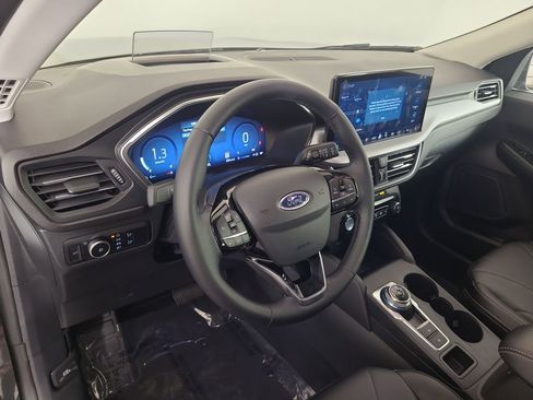 Used 2026 Ford Escape Platinum w/ Premium Technology Package AWD/4WD image 11