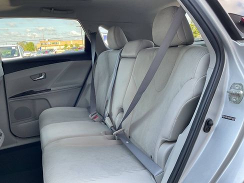 Used 2010 Toyota Venza AWD w/ Convenience Pkg image 27