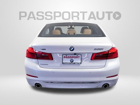 Used 2020 BMW 530i xDrive w/ Premium Package AWD/4WD image 6