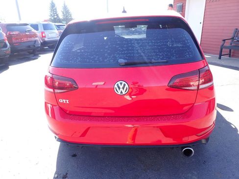 Used 2018 Volkswagen GTI S FWD image 5