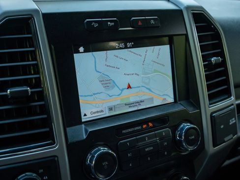 Used 2019 Ford F150 Lariat AWD/4WD image 18