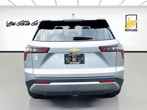 Used 2025 Chevrolet Equinox LT AWD/4WD image 6