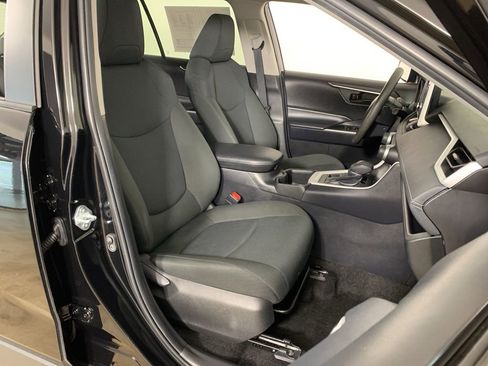 Used 2024 Toyota RAV4 LE image 34