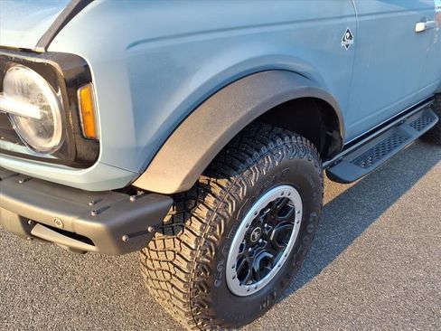 Used 2024 Ford Bronco Outer Banks w/ Sasquatch Package image 8