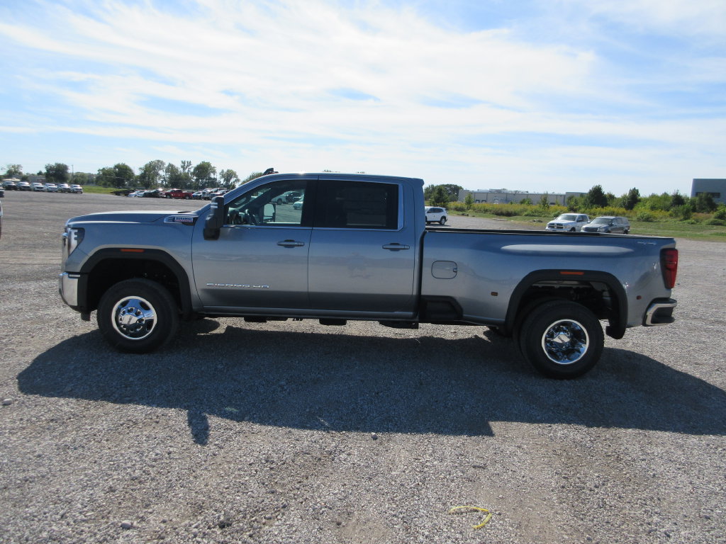 New 2026 GMC Sierra 3500 SLE w/ SLE Value Package AWD/4WD image 10