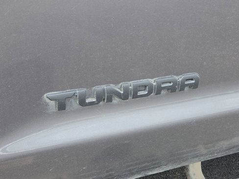 Used 2018 Toyota Tundra SR5 w/ SR5 Upgrade Package RWD image 3