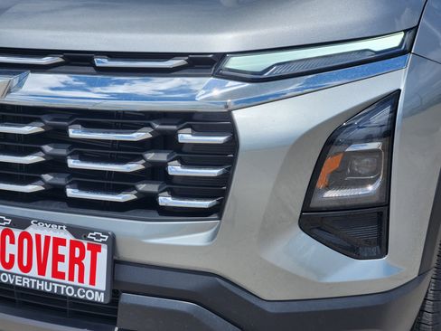 Used 2026 Chevrolet Equinox LT FWD image 8