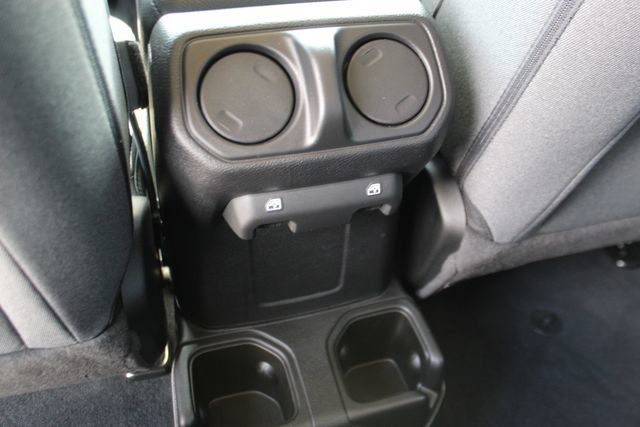 Used 2024 Jeep Wrangler Unlimited Sport AWD/4WD image 27