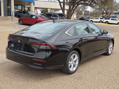 New 2026 Honda Accord LX image 4