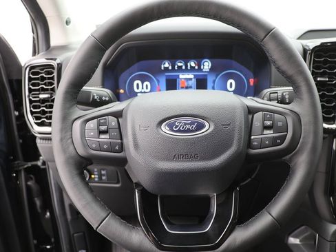 New 2025 Ford Ranger Lariat w/ Chrome Accent Package image 17