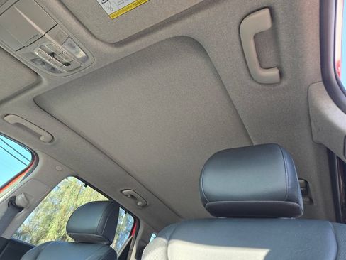 Used 2019 Hyundai Santa Fe FWD image 11