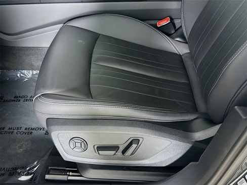 Certified 2025 Audi A6 2.0T Premium image 19