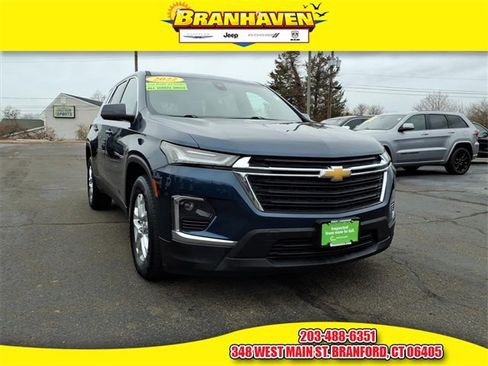 Used 2022 Chevrolet Traverse LS image 1