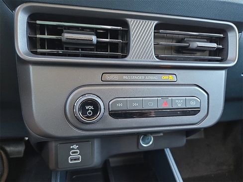 New 2026 Ford Maverick XL image 14