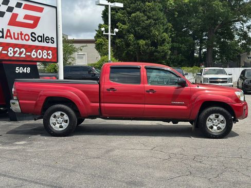 Used 2014 Toyota Tacoma 4x4 Double Cab w/ SR5 Package image 2