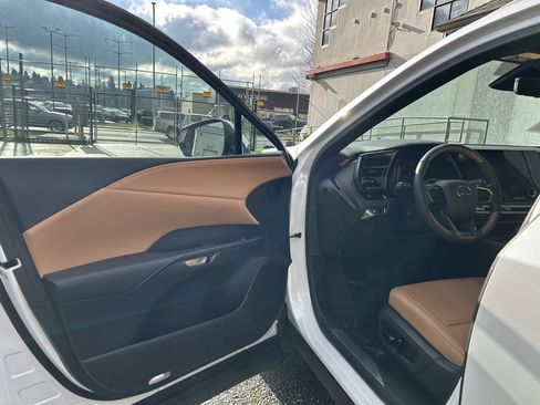 Used 2023 Lexus RX 350 Premium Plus w/ Cold Area Package image 9