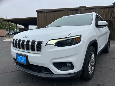 Used 2021 Jeep Cherokee Latitude Lux w/ Sun & Sound Group image 9