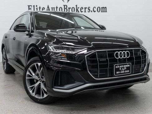Used 2023 Audi Q8 Premium Plus AWD/4WD image 7