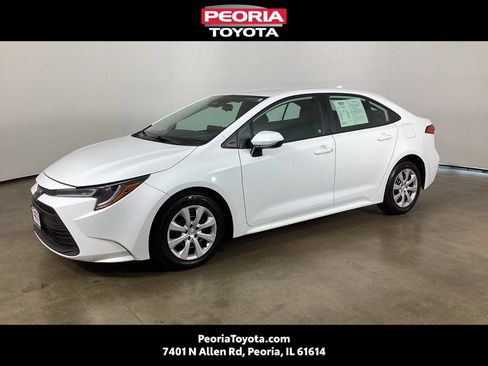 Used 2024 Toyota Corolla LE FWD image 1